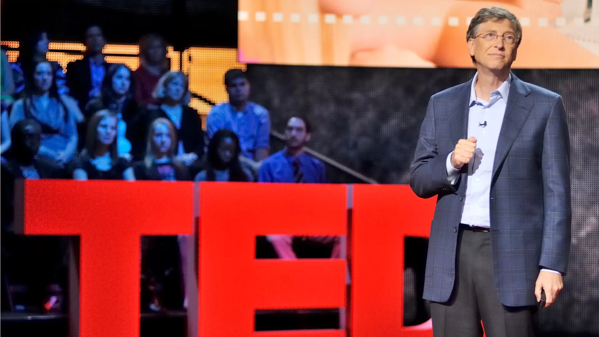 Bill Gates Menjadi Seorang Pembicara di Acara TED Talks