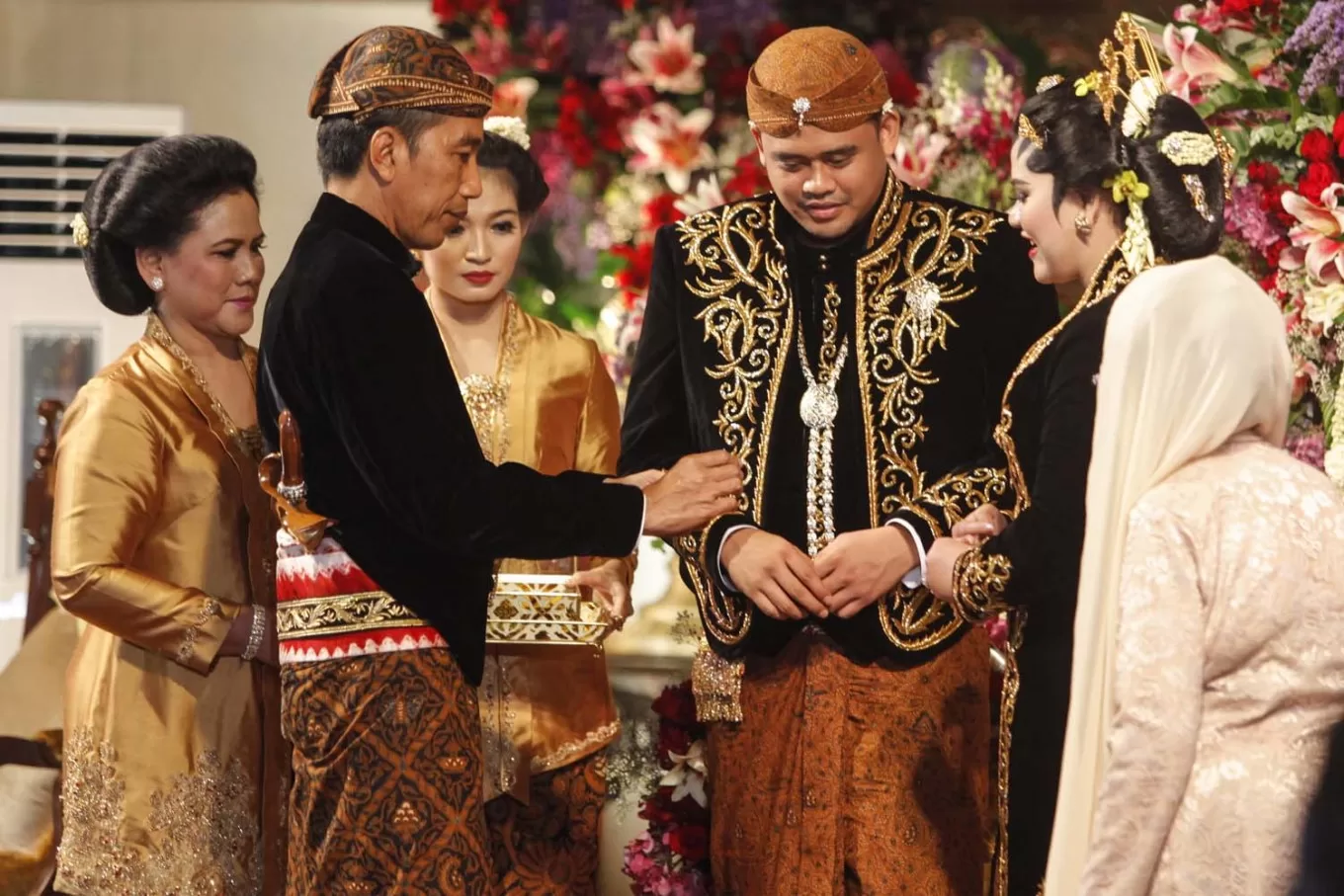 Adat Istiadat Pernikahan Jawa